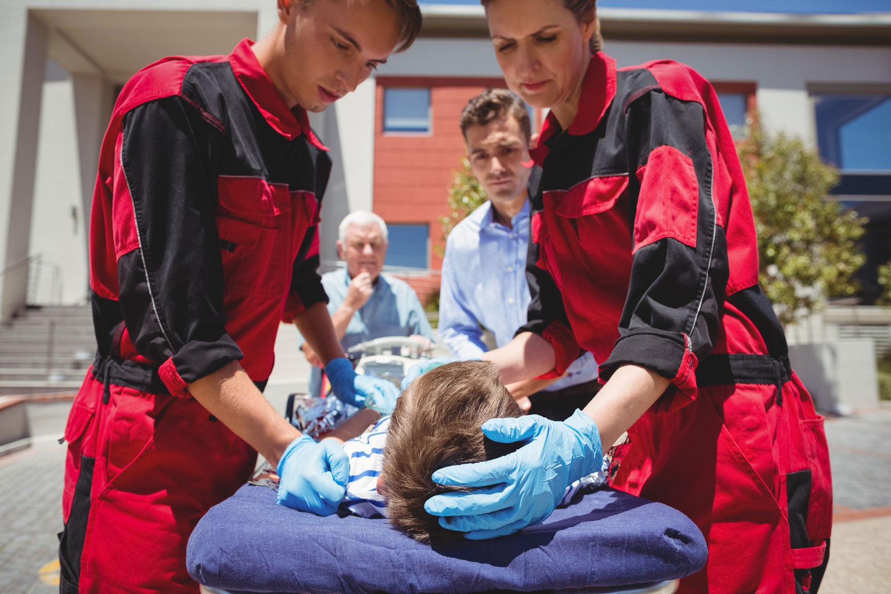Mass Casualty Incidents: A Zero Responder's Guide to Help Save Lives